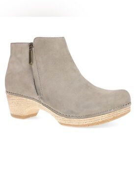 DANSKO LIZANNE TAUPE LEATHER ANKLE BOOT WOMEN'S Side Zip Sz 40 (US 10-10.5)